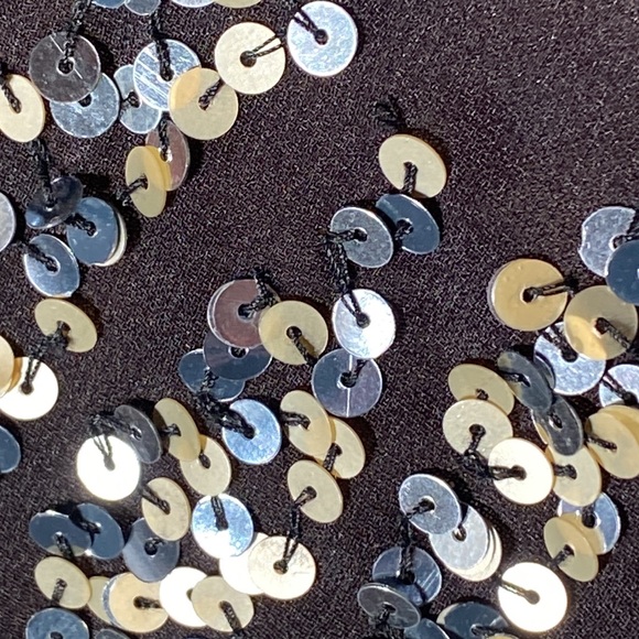 BKE BOUTIQUE - tank: black sequin flamed halter w adj. & elastic neck w tie - L - Picture 13 of 16